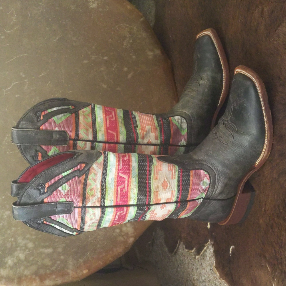 MACIE BEAN M9081 "Black Cracktacular" Serape square toe cowgirl boots sz 6 EUC